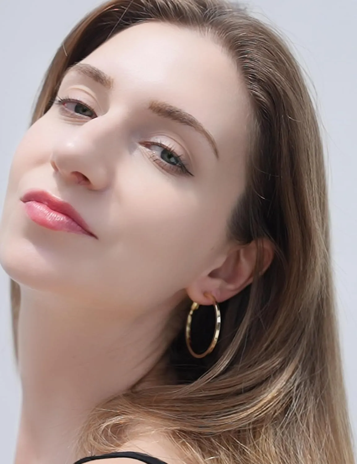 FAN&LOUIS Clip On Hoop Earrings Women,14K Gold Women's Clip-On Earrings Large Hoops Trendy for Non-Pierced Ears Lightweight