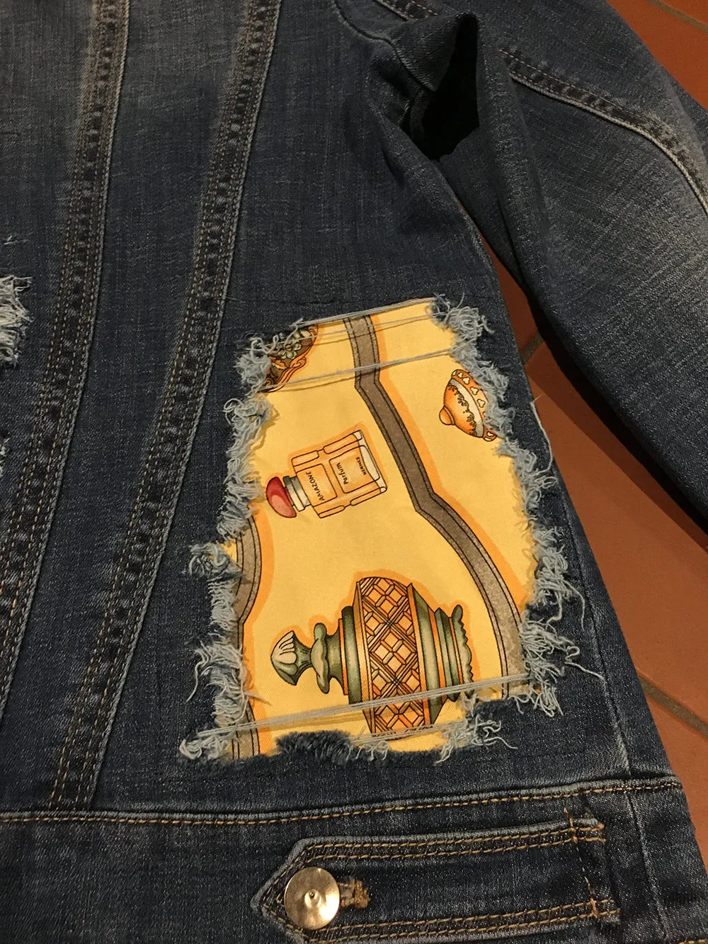Hermes Vintage Qui' Import le Flacons Silk Patch Denim Jacket